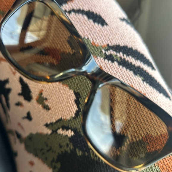 Oliver Peoples Sofee sunglasses - Picture 6 of 7
